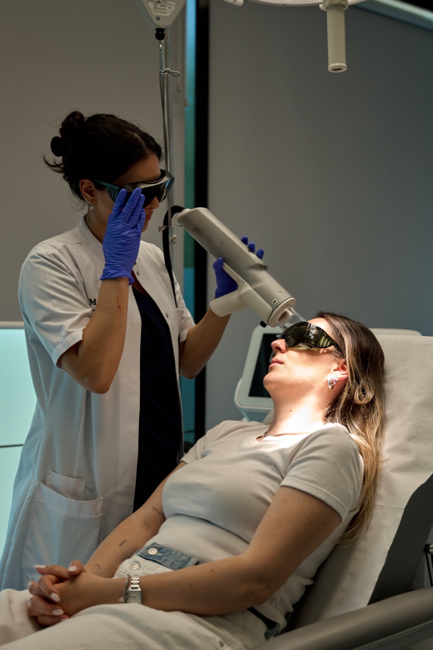 Cosmetische behandeling Doctor Den